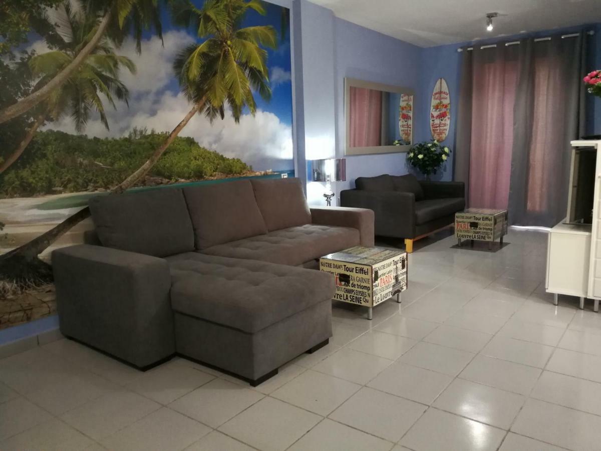 Apartamento Primera Linea De Playa Marina Apartment *